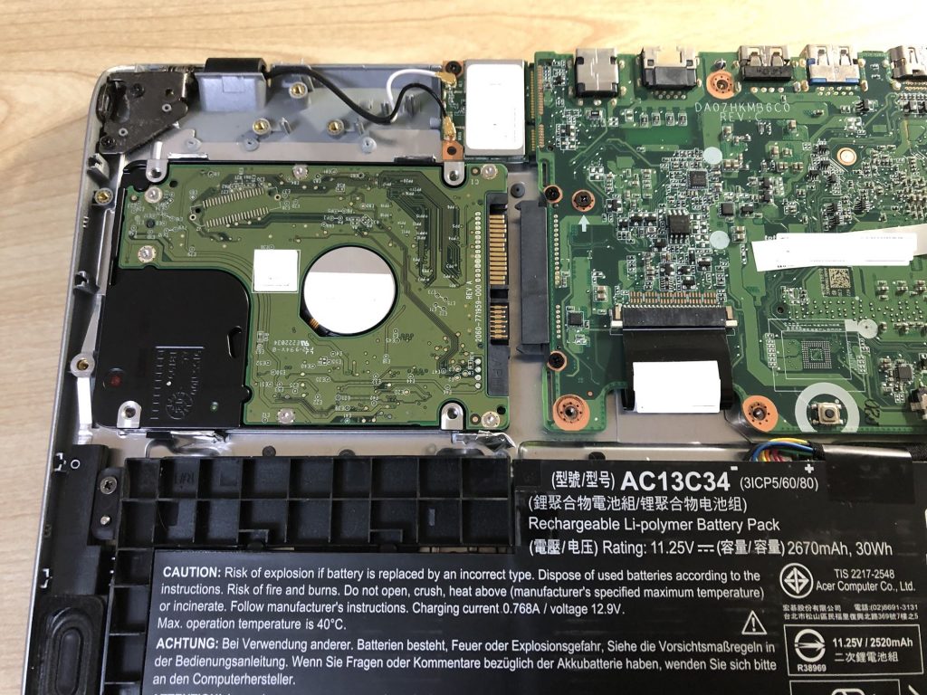E3-112-F14C/S SSD換装